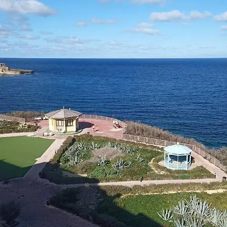 Poseidons Seaview Penthouse Marsalforn