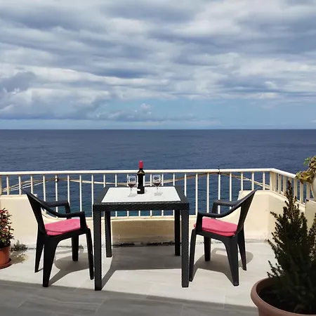 Poseidons Seaview Penthouse *